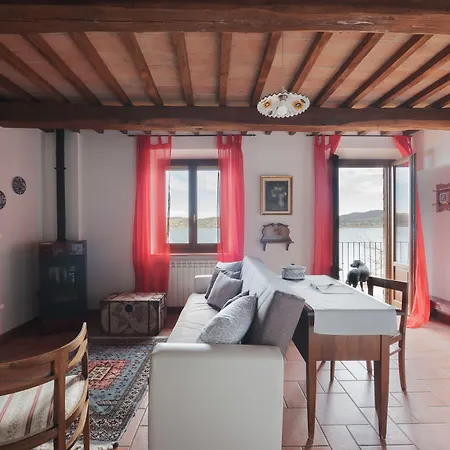 Feriehus La Folaga Del Trasimeno